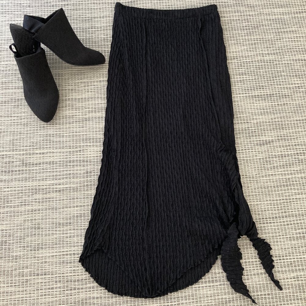 Atelier by Kirios Black Waffle Knit Midi  Pencil Skirt with Tie at Hem  Medium